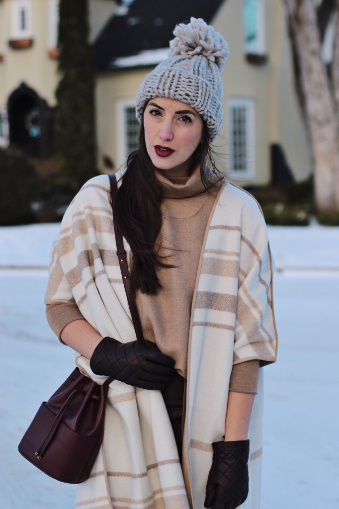 Style || Walking in a winter wonderland… || A Cozy Holiday Look ...